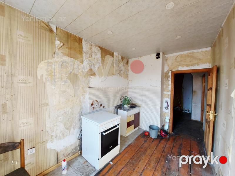 Satılır 4 otaqlı Bina evi menzil (Köhnə tikili), 85 m², 10-cu mikrorayon — Mənzil, Sumqayıt (9)
