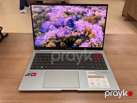 Noutbuk Asus Zenbook — Bakı