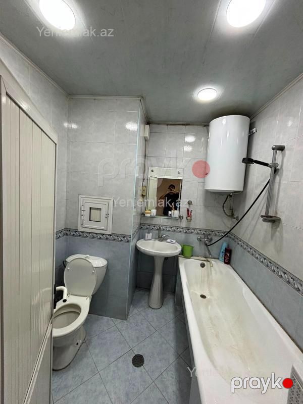 Satılır 3 otaqlı Bina evi menzil (Köhnə tikili), 100 m², Binəqədi rayonu — Mənzil, Bakı (11)