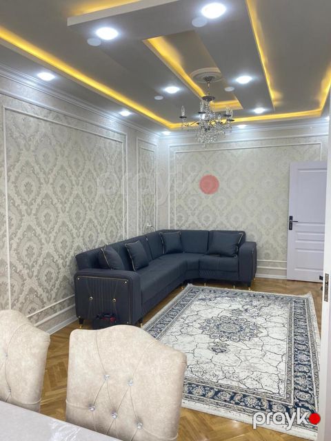 Satılır 2 otaqlı köhnə tikili 60 m² — Bakı