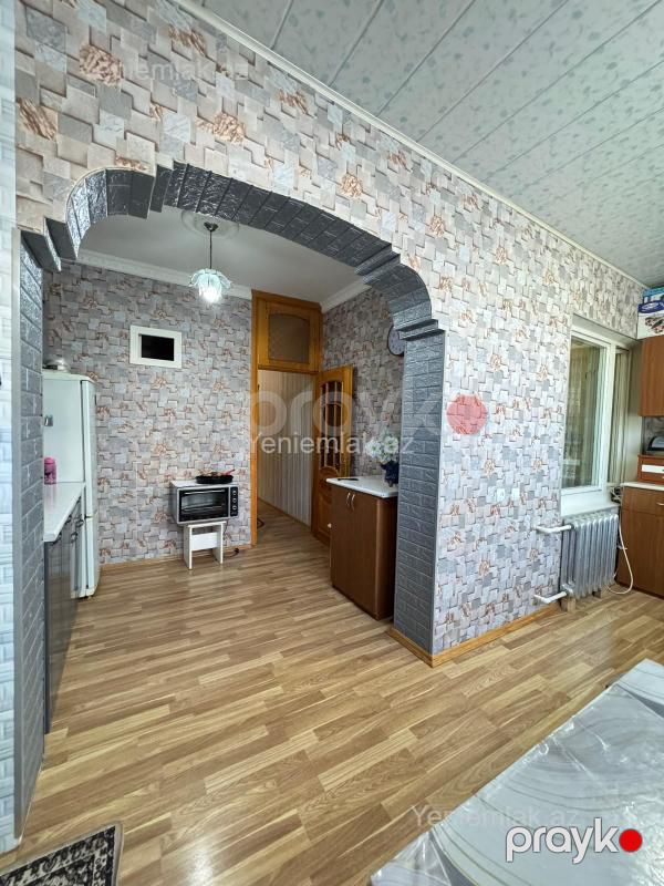 Satılır 4 otaqlı Bina evi menzil (Köhnə tikili), 110 m², Binəqədi rayonu — Mənzil, Bakı (11)