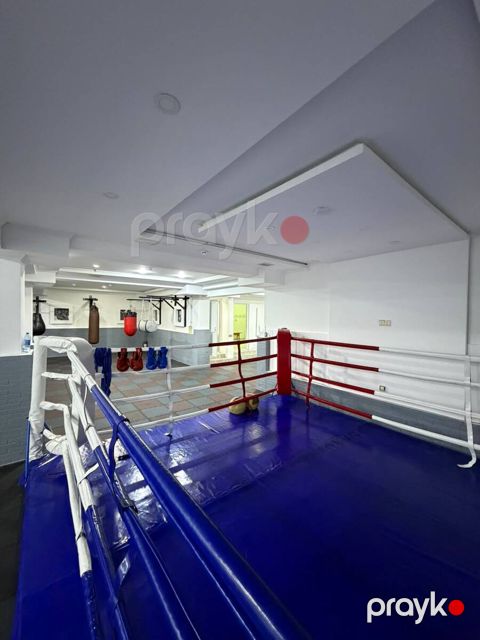 Satılır obyekt 220 m² — Bakı