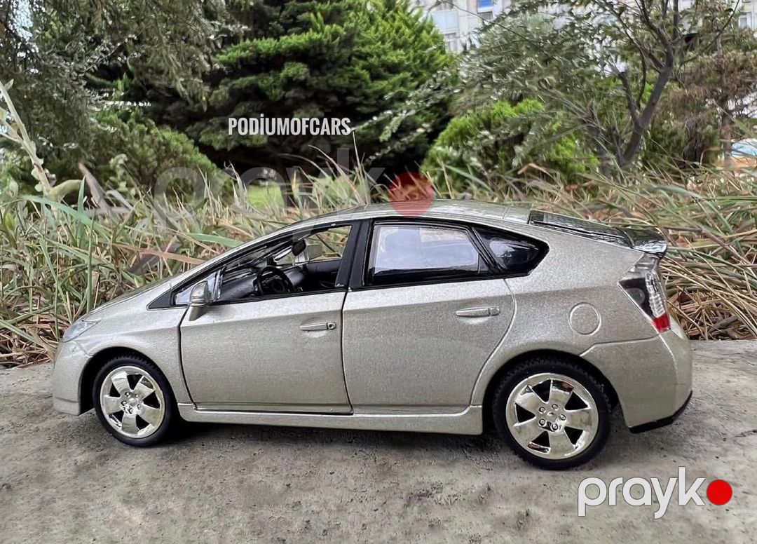 Toyota Prius modeli — Kolleksiyalar, Bakı (2)