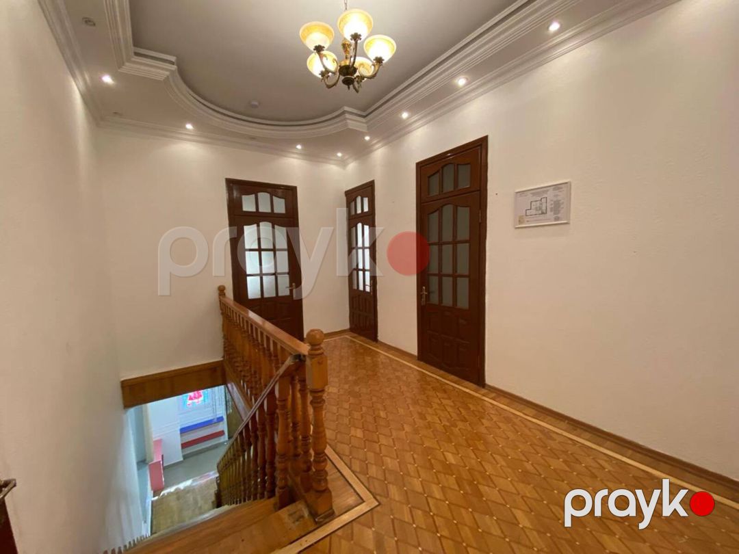 Satılır 8 otaqlı həyət evi/bağ evi 450 m² — Ev, villa, Bakı (12)