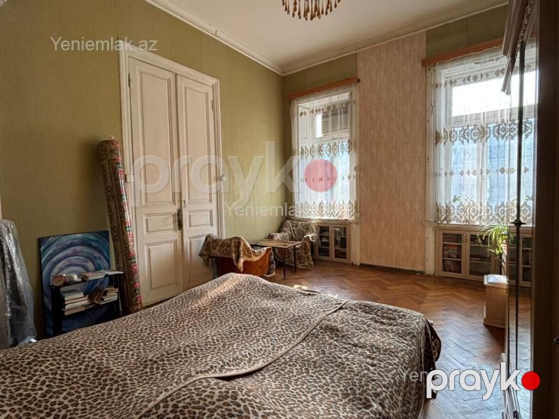 Satılır 3 otaqlı Bina evi menzil (Köhnə tikili), 70 m², Səbail rayonu — Mənzil, Bakı (12)
