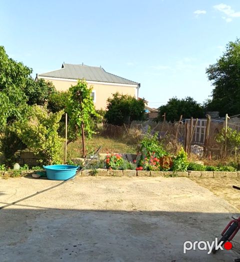 6 sot torpaq sahəsi, Binə qəs — Bakı
