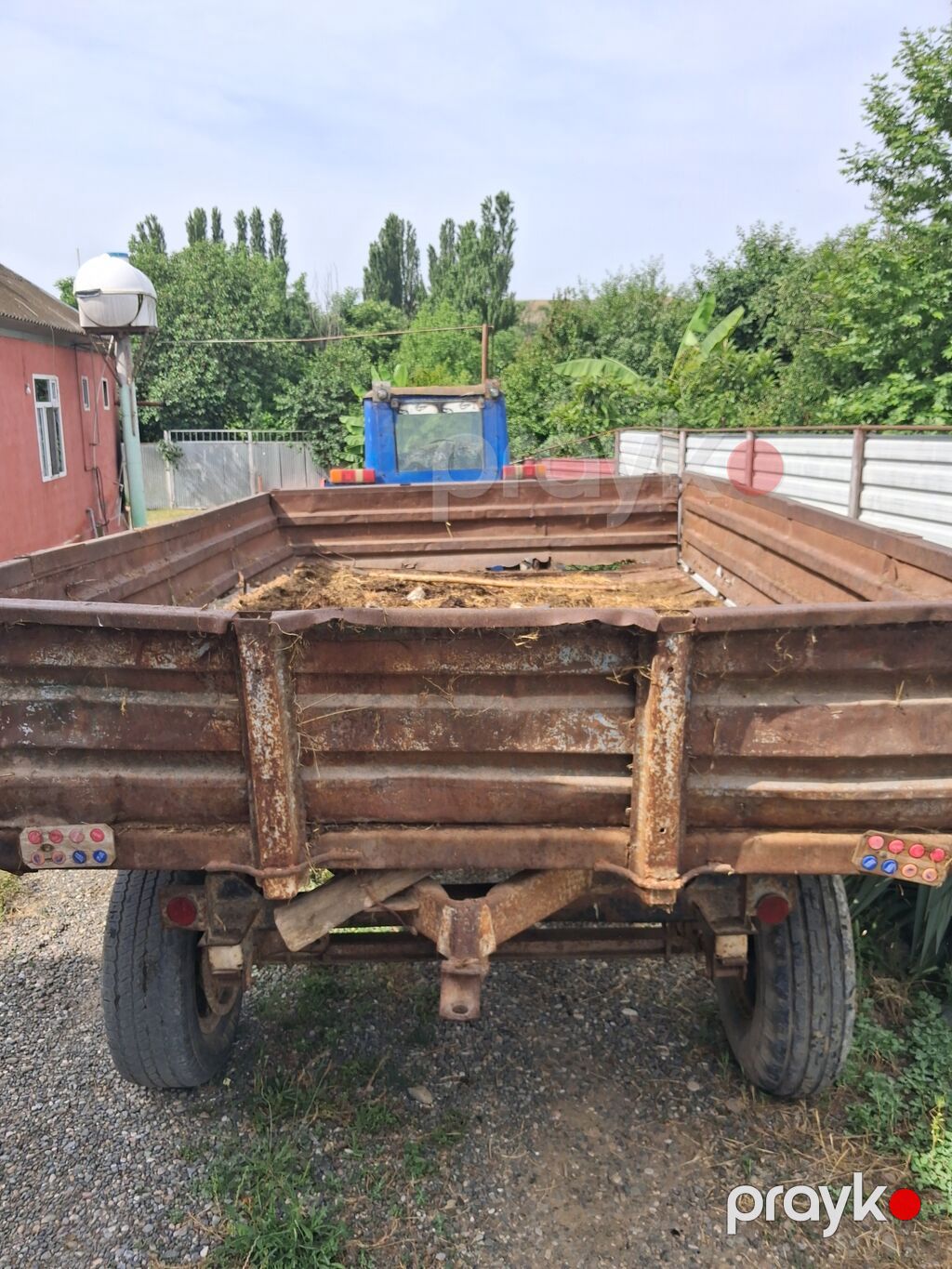 Mavi rəngli təkərli traktor Xüsusiyyətlər: - Kabinəli konstruksiya — Traktorlar, Beyləqan (6)