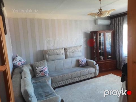 Satılır 3 otaqlı Bina evi menzil (Köhnə tikili), 70 m², 18-ci mikrorayon — Sumqayıt