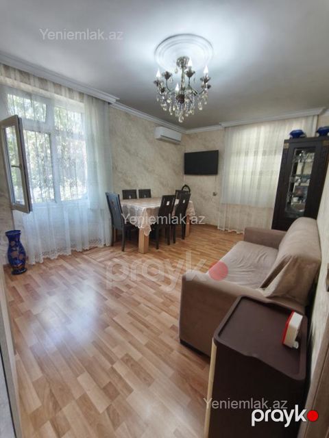 Satılır 1 otaqlı Bina evi menzil (Köhnə tikili), 30 m², 1-ci mikrorayon — Sumqayıt