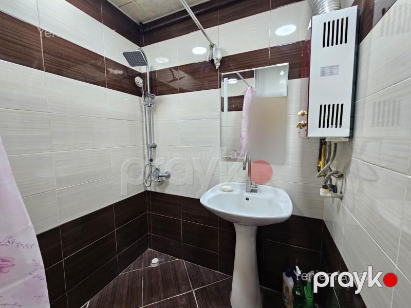Satılır 2 otaqlı Bina evi menzil (Köhnə tikili), 55 m², Suraxanı rayonu — Mənzil, Bakı (12)