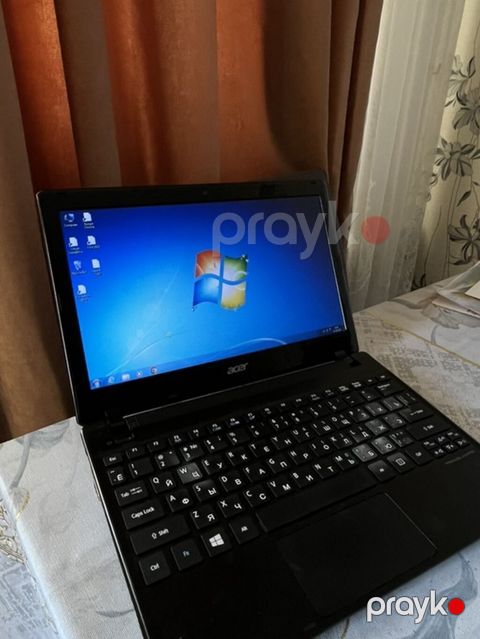 Acer noutbuk – kompakt və yüngül korpus, qara rəng.Heçbir problemi — Digah