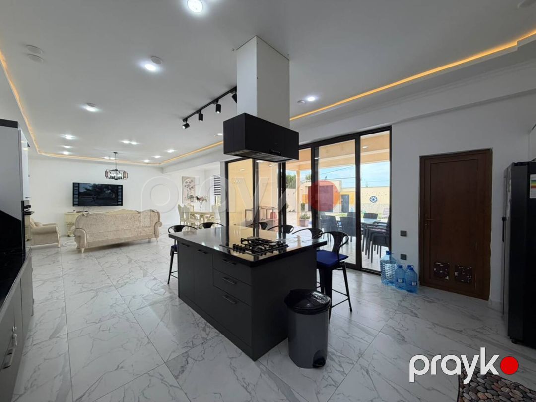 Satılır 4 otaqlı həyət evi/bağ evi 220 m² — Ev, villa, Bakı (3)
