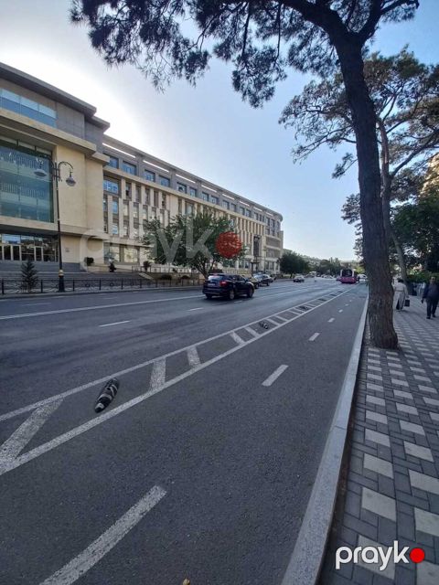 Satılır 3 otaqlı köhnə tikili 80 m² — Bakı