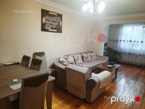 Satılır 3 otaqlı Bina evi menzil (Köhnə tikili), 68 m², 8-ci mikrorayon — Sumqayıt