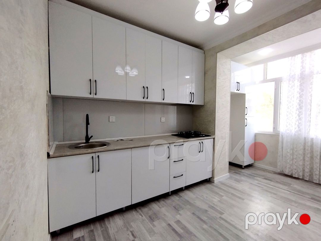 Satılır 2 otaqlı köhnə tikili 60 m² — Mənzil, Bakı (2)