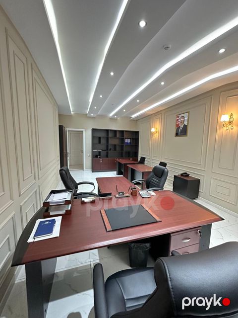 İcarəyə verilir 9 otaqlı ofis 675 m² — Bakı