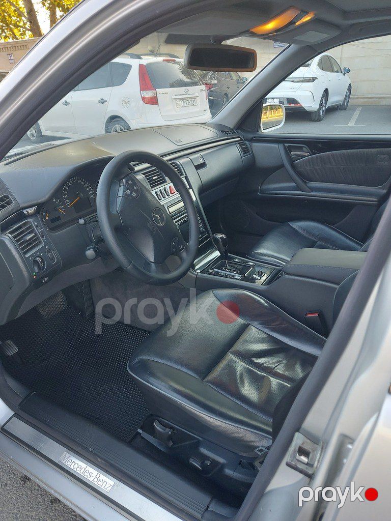 Mercedes E 240, 2.4 L, 2000 il, 293 647 km — Avtomobillər, Göyçay (7)
