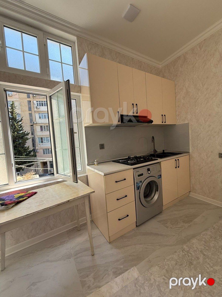 Satılır 2 otaqlı köhnə tikili 45 m² — Mənzil, Bakı (10)