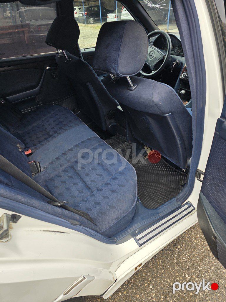 Mercedes C 200, 2.0 L, 1996 il, 265 400 km — Avtomobillər, Bakı (7)