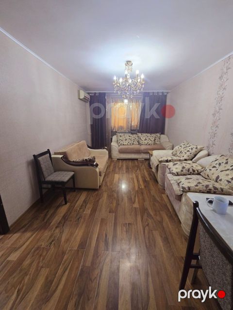 İcarəyə verilir 4 otaqlı köhnə tikili 75 m² — Bakı