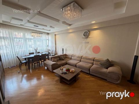 Satılır 3 otaqlı Bina evi menzil (Yeni tikili), 132 m², Nərimanov rayonu — Bakı