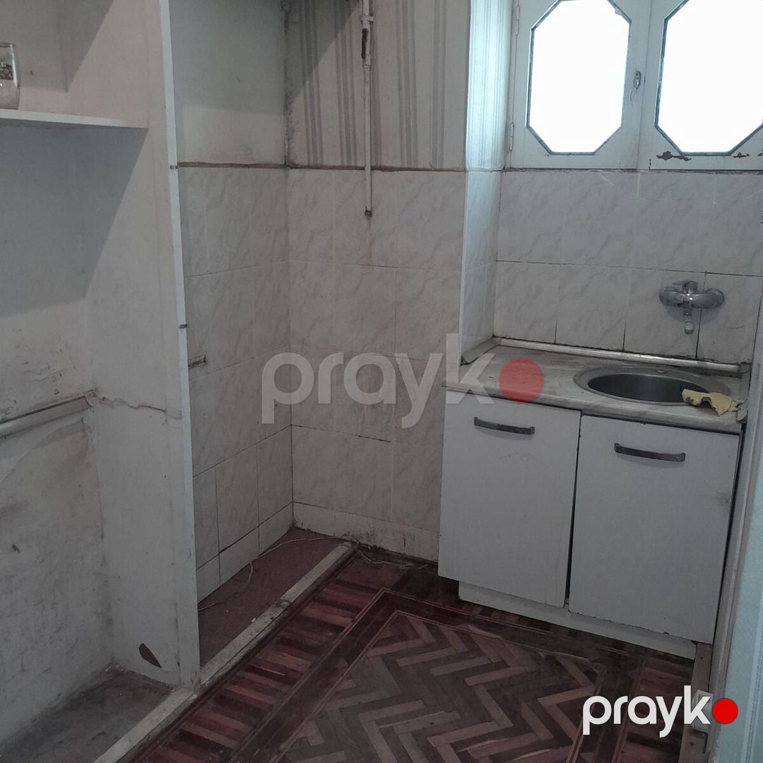 Satılır 2 otaqlı köhnə tikili 55 m² — Mənzil, Bakı (7)