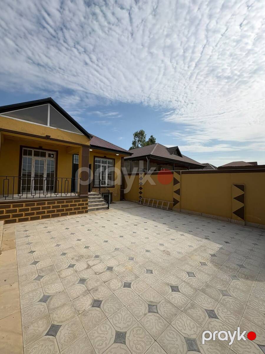 Satılır 4 otaqlı həyət evi/bağ evi 130 m² — Ev, villa, Bakı (2)