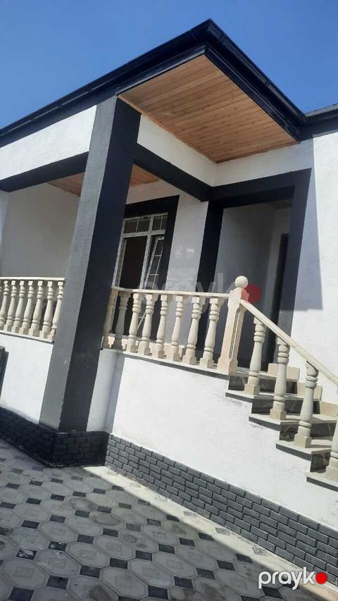 Satılır 3 otaqlı həyət evi/bağ evi 70 m² — Bakı