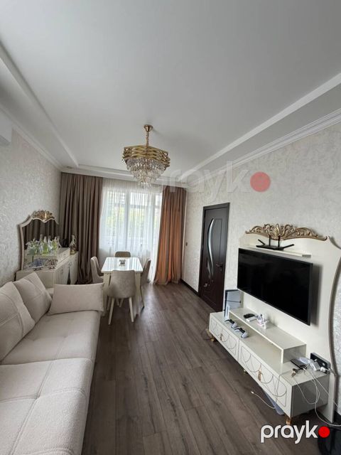 Satılır 2 otaqlı köhnə tikili 60 m² — Bakı