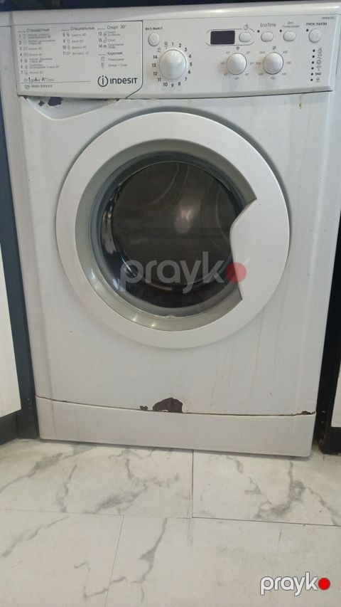 Indesit önyükləməli paltaryuyan maşın - Model xətti: Indesit, ön — Digah