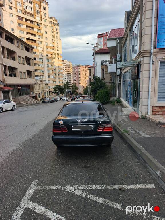 Mercedes E 270, 2.7 L, 2001 il, 235 000 km — Avtomobillər, Bakı (6)