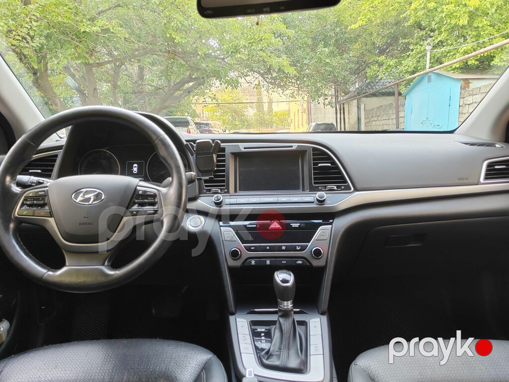 Hyundai Elantra: 1.6 l 2016 il Sedan — Avtomobillər, Xırdalan (8)