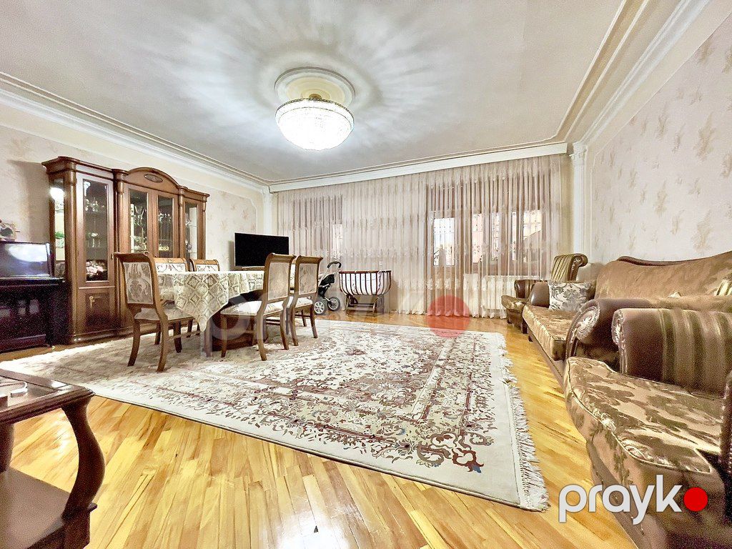 Satılır 4 otaqlı köhnə tikili 120 m² — Mənzil, Bakı (2)