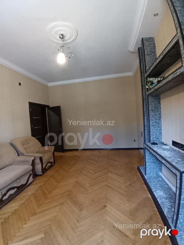 Satılır 4 otaqlı Bina evi menzil (Köhnə tikili), 100 m², 3-cü məhəllə — Mənzil, Sumqayıt (12)