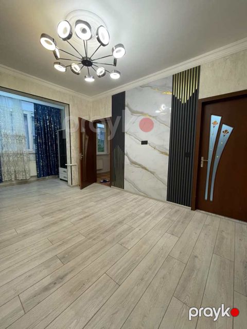 Satılır 2 otaqlı köhnə tikili 55 m² — Bakı