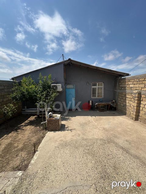 Həyət evi, Binəqədi qəs — Bakı