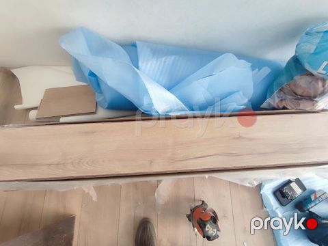 Laminat. yeni alınıb. artıq qalıb. 140sm*20sm. 20 ədəd. 1kvmetri 7azn — Bakı