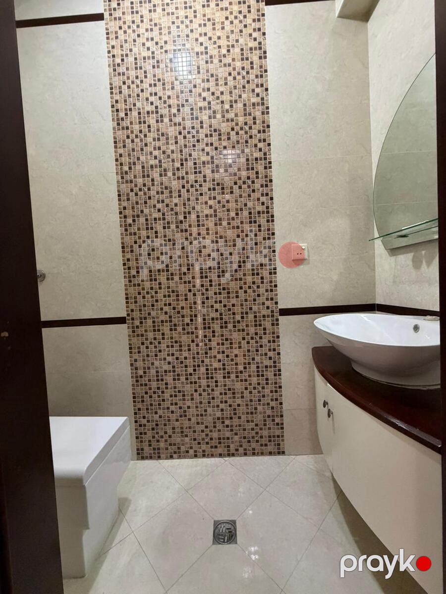 Satılır 4 otaqlı köhnə tikili 100 m² — Mənzil, Bakı (10)