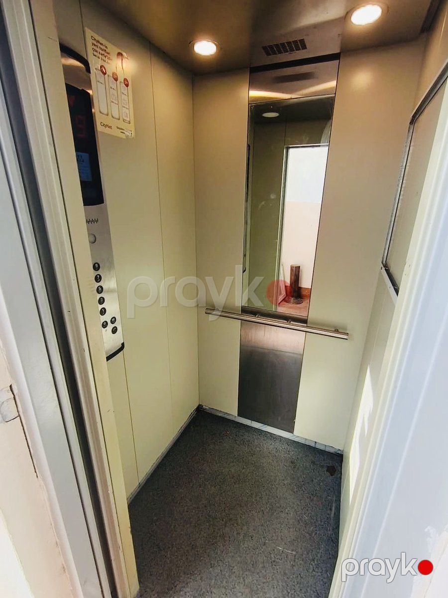 Satılır 4 otaqlı köhnə tikili 115 m² — Mənzil, Bakı (2)