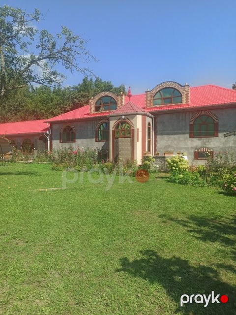 İcarəyə verilir 3 otaqlı həyət evi/bağ evi 150 m² — Şəki