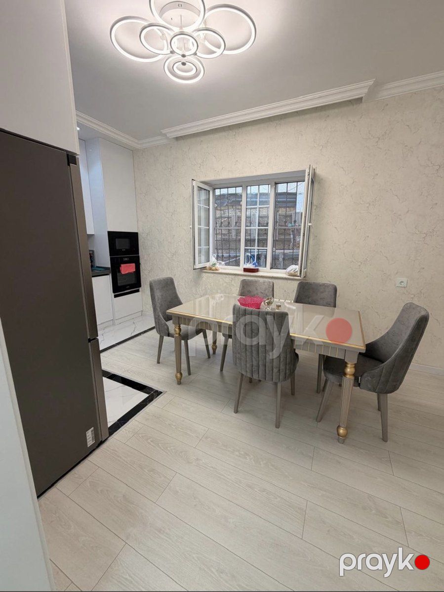 Satılır 4 otaqlı həyət evi/bağ evi 200 m² — Ev, villa, Bakı (6)