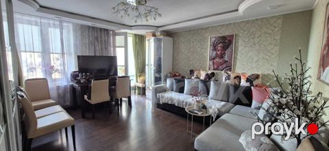 Satılır 2 otaqlı köhnə tikili 65 m²
