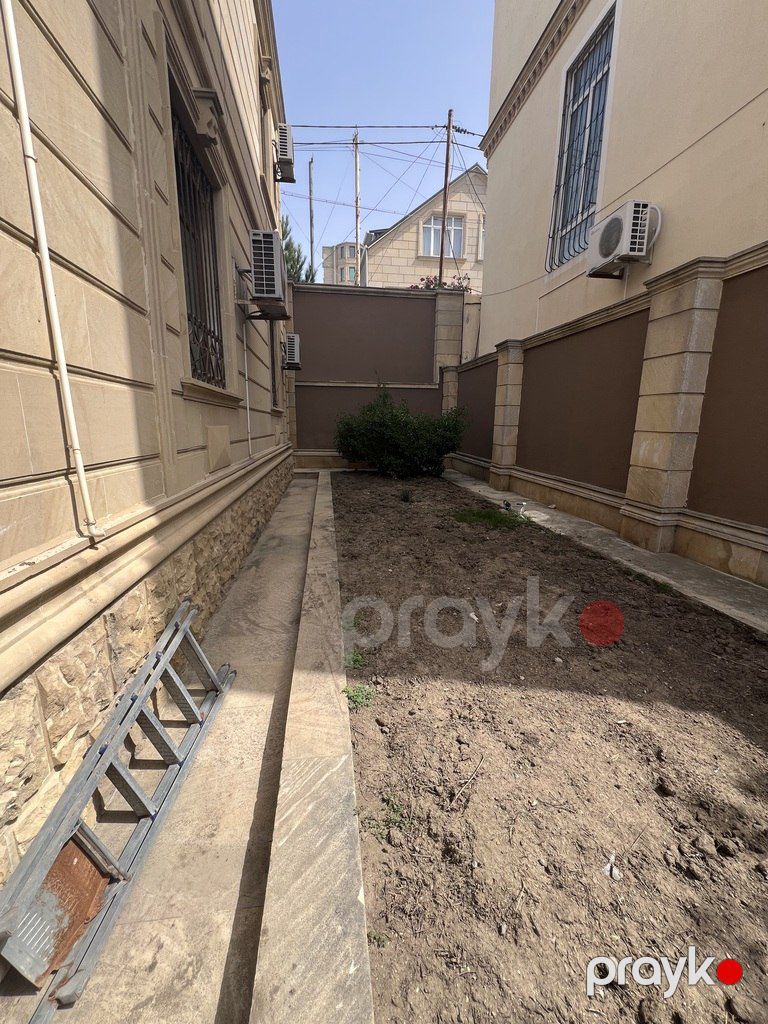 Satılır 6 otaqlı həyət evi/bağ evi 300 m² — Ev, villa, Bakı (6)