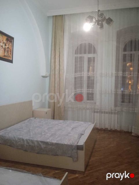 İcarəyə verilir 2 otaqlı köhnə tikili 65 m² — Bakı