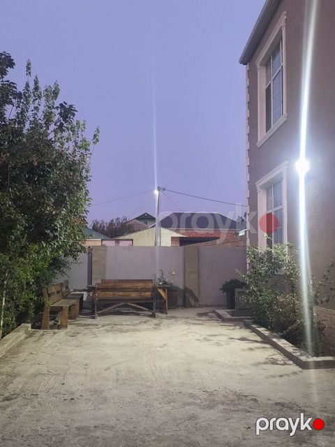 Həyət evi, Yeni Saray qəs — Bakı