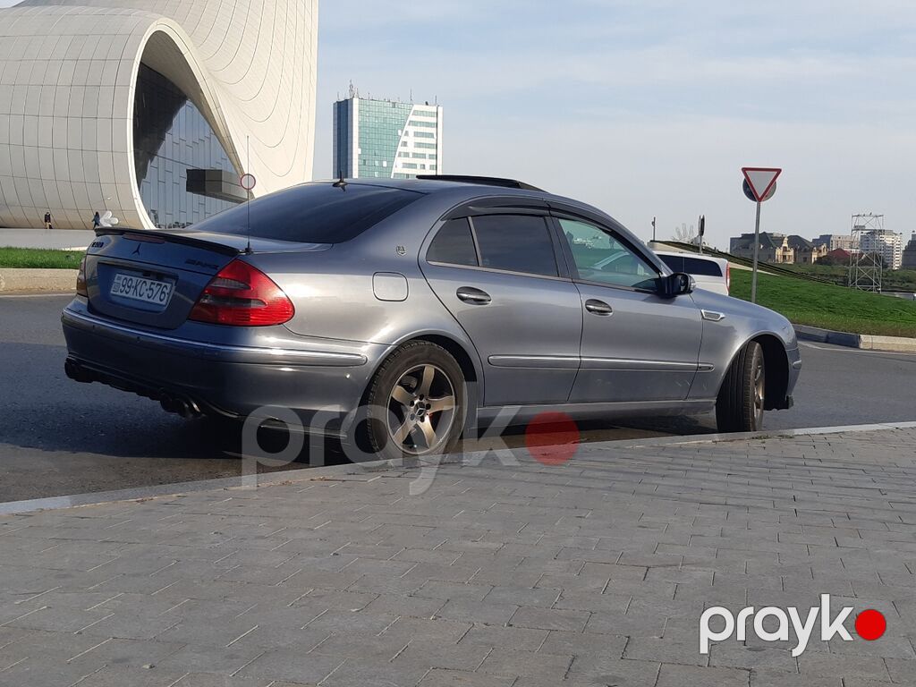 Mercedes-Benz E 320: 3.2 l Sedan — Avtomobillər, Bakı (2)