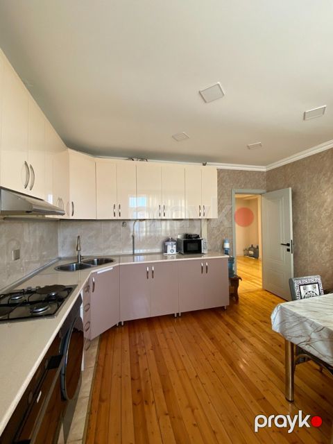 Satılır 4 otaqlı yeni tikili 120 m²