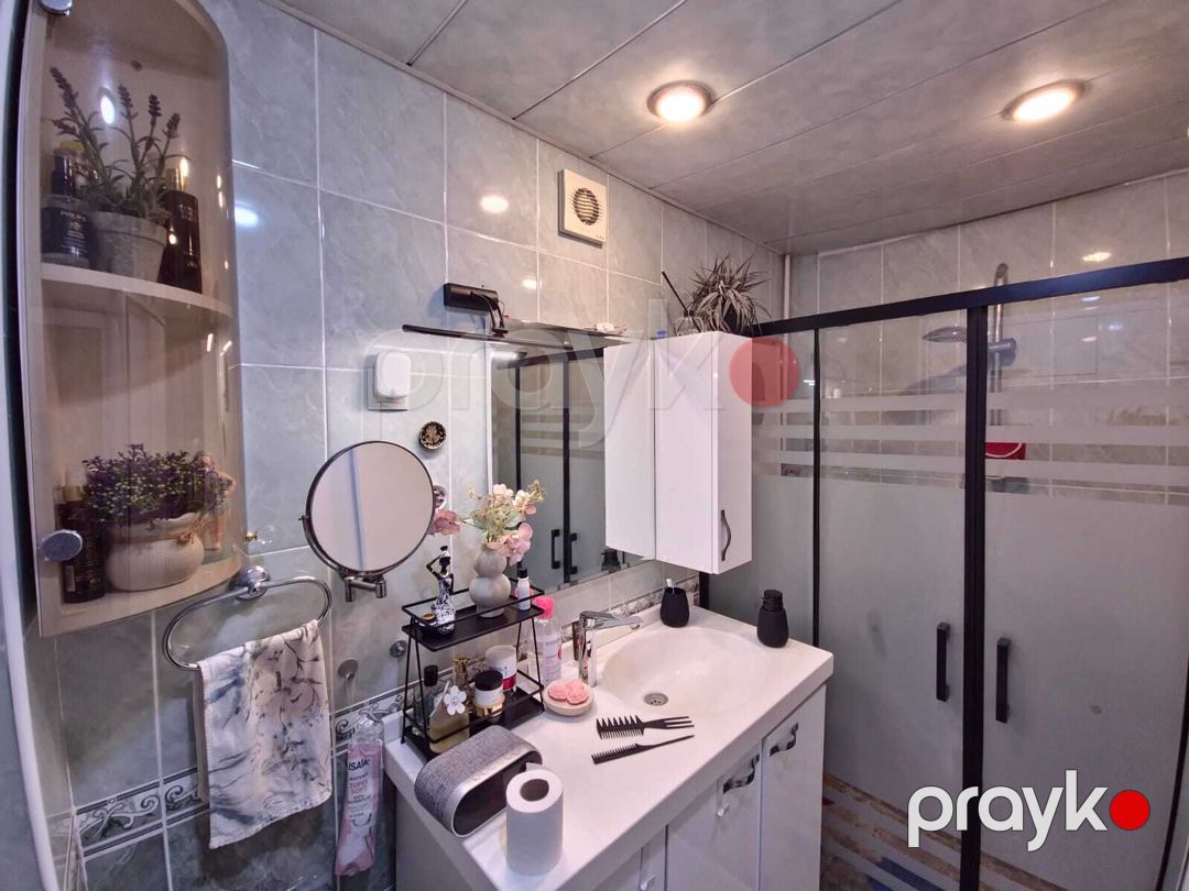 Satılır 2 otaqlı köhnə tikili 65 m² — Mənzil, Bakı (5)