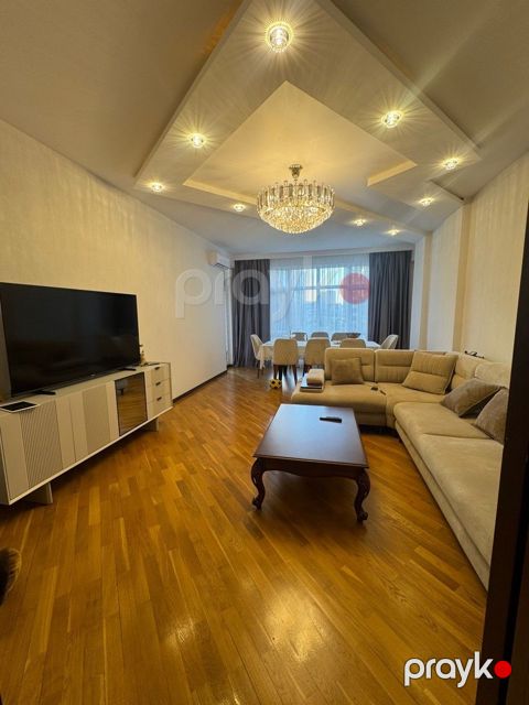 Satılır 3 otaqlı yeni tikili 140 m² — Bakı
