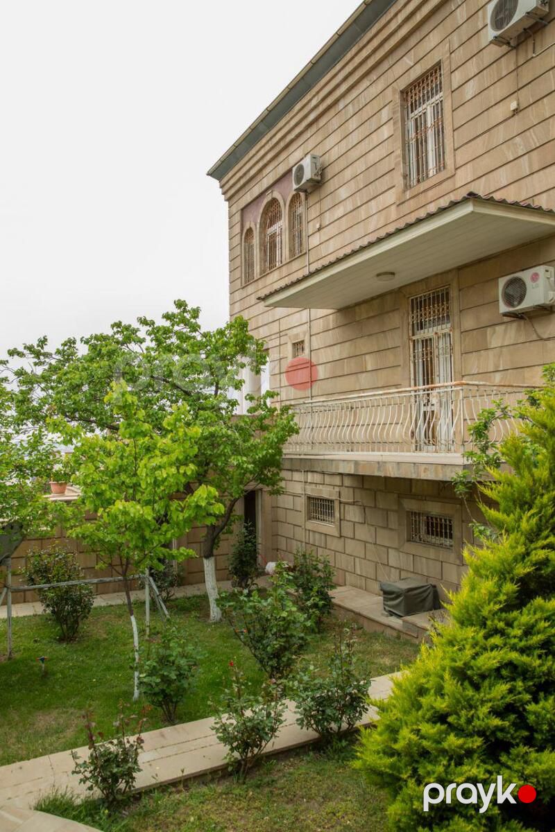 Satılır 7 otaqlı həyət evi/bağ evi 400 m² — Ev, villa, Bakı (2)